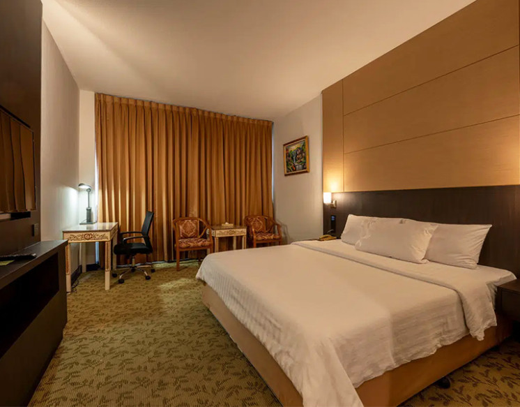 Superior Room for Rent