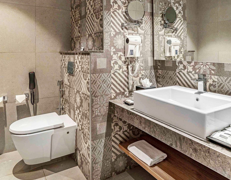 Executive Suite Room for Rent