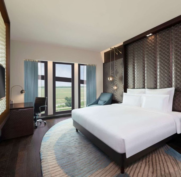 Executive Club Room for Rent