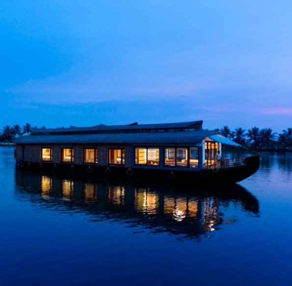 Two Bedroom Houseboat for Rent