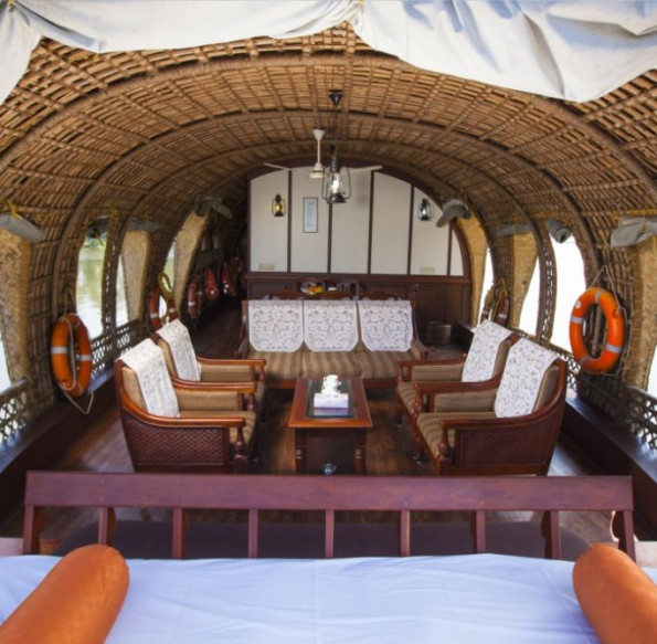 Two Bedroom Houseboat for Rent