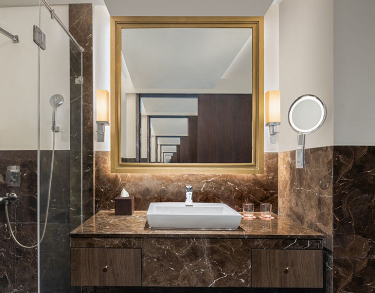 Executive Suite Room for Rent