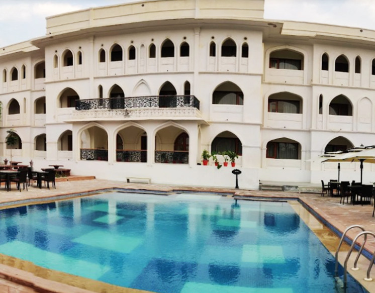 Deluxe Room for Rent