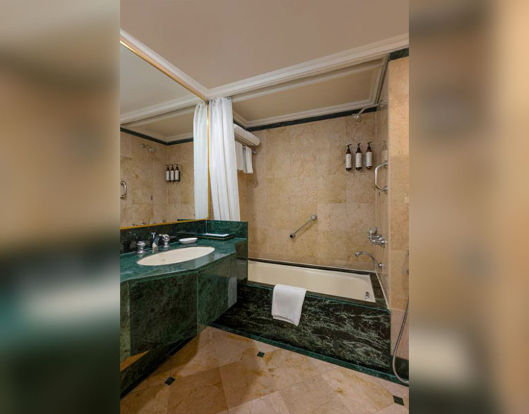 Deluxe Room for Rent