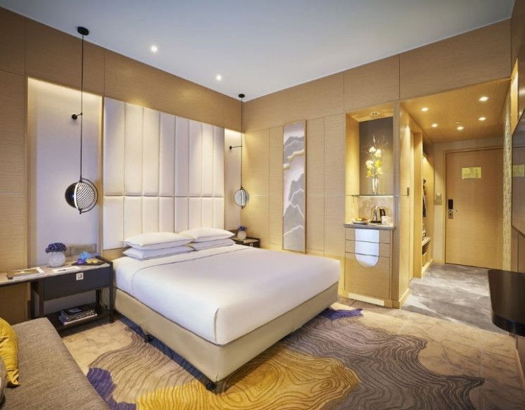 Superior Room for Rent