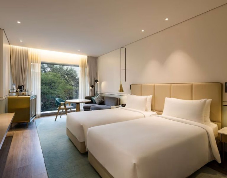 Superior Room for Rent